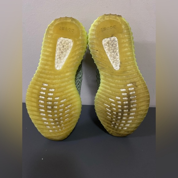 Men’s adidas Yeezy Boost 350 V2 Yeezreel Non-Reflective Kanye West Size 8.5 - Picture 14 of 14